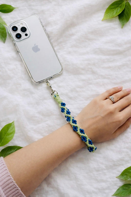 🌸 Handcrafted Floral Macrame Wrist Strap – Stylish & Secure (blue breeze)