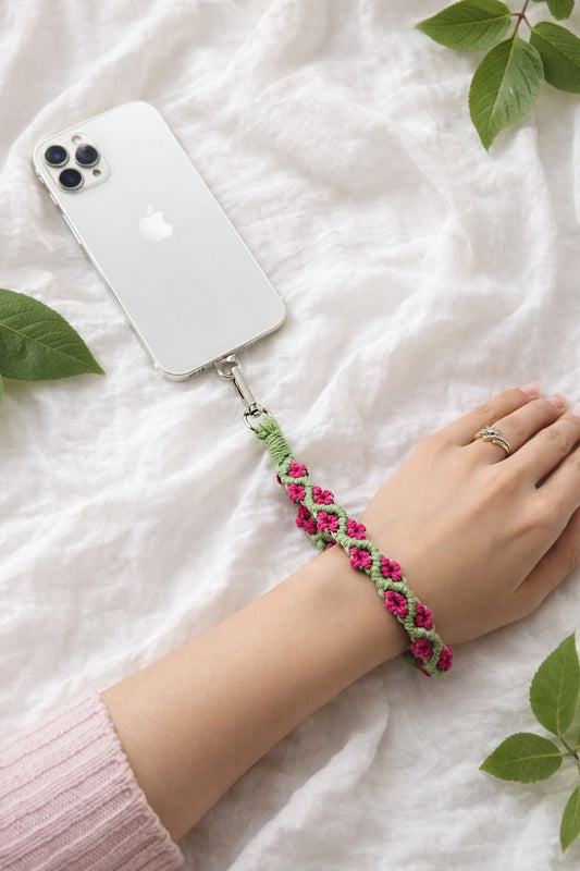 🌸 Handcrafted Floral Macrame Wrist Strap – Stylish & Secure 🌸 (hot pink pop)